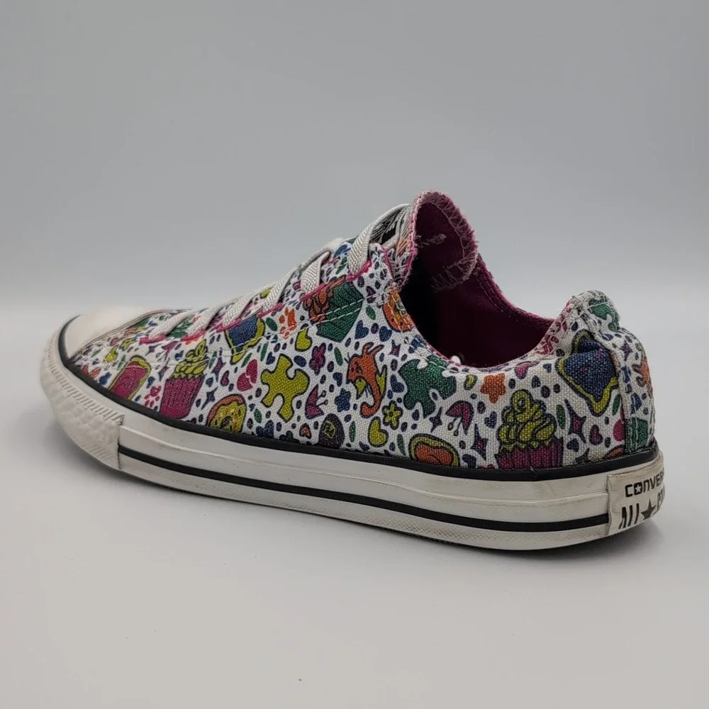 Converse All Star Junior Size 5 Cupcake Cats Hearts Print‎ Slip On Shoes